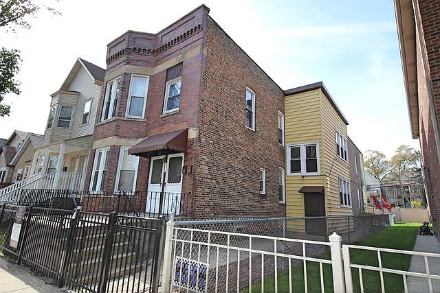 2nd image of 4540 S Lowe Ave