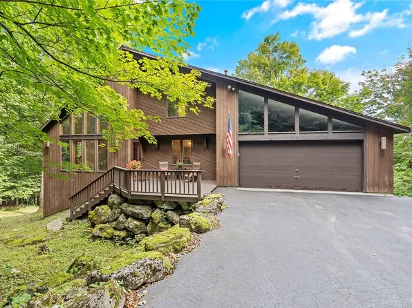 4762 Limberlost Ln, Manlius, NY 13104