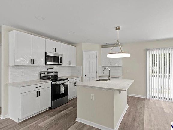2nd image of 1226 E Macree Ter