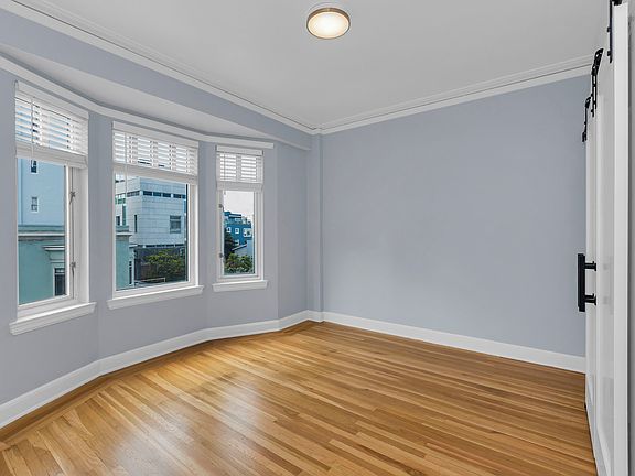 5th image of 1322 Lombard St #405