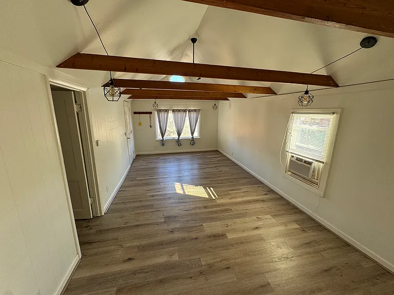 312 Peach Ave — Photo 15