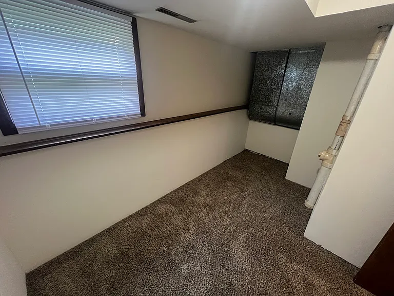 7313 Farmington Way — Photo 15