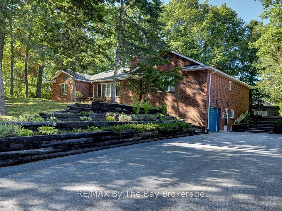 1st image of 47 Birchwood Trl