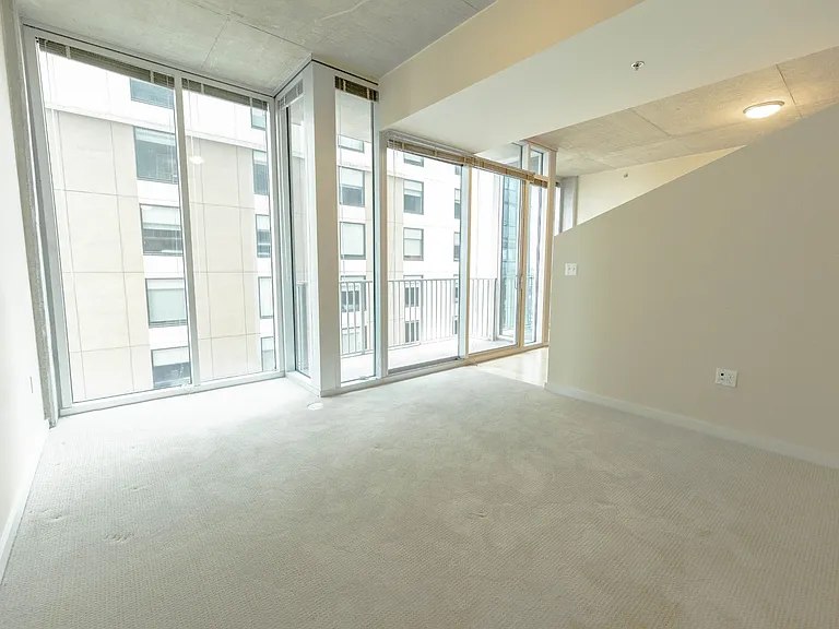 301 Demonbreun St #915 — Photo 15