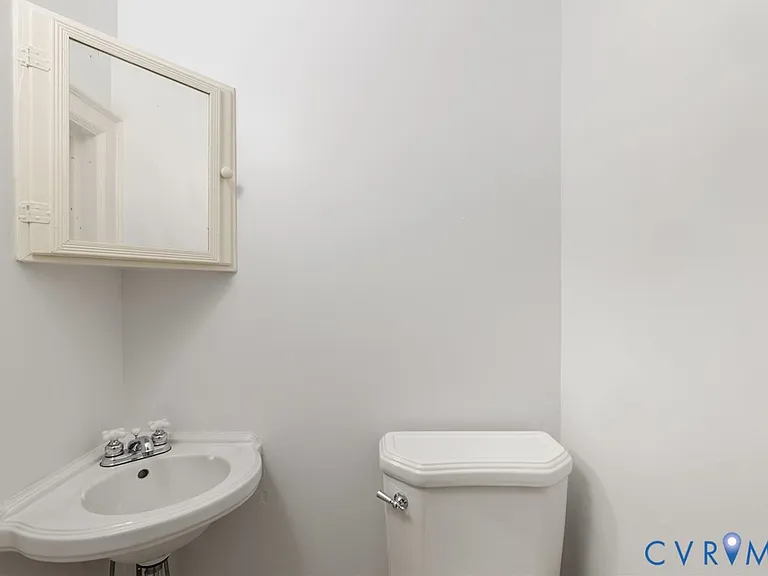 209 Ross Rd — Photo 16