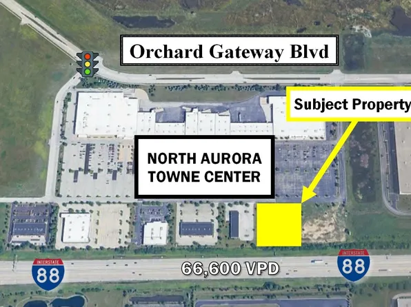 6 Towne Centre Dr, North Aurora, IL 60542