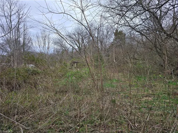 1986 Farmington Rd, Mocksville, NC 27028
