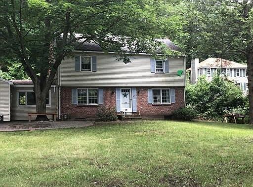 1st image of 50 Lucas Dr