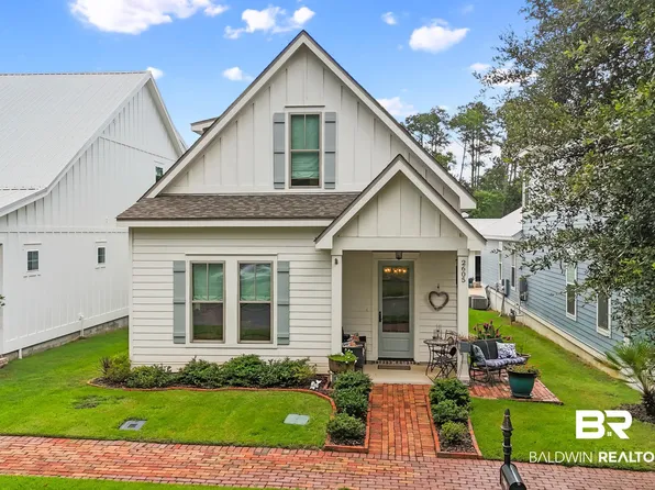 2605 Bienville Ave, Gulf Shores, AL 36542
