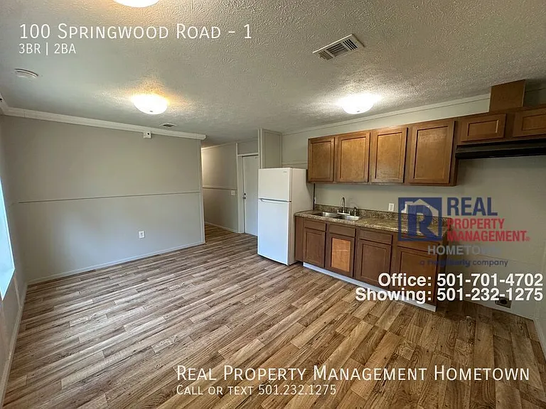 100 Springwood Rd #1 — Photo 3