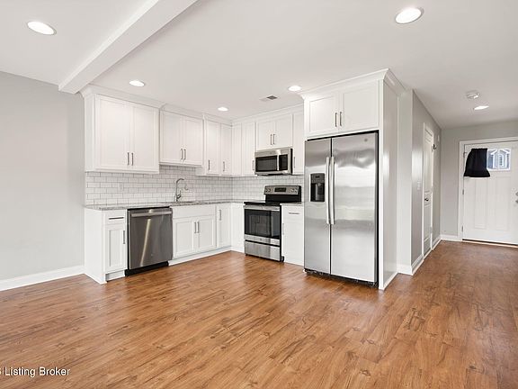 5th image of 113 Graystone Ct