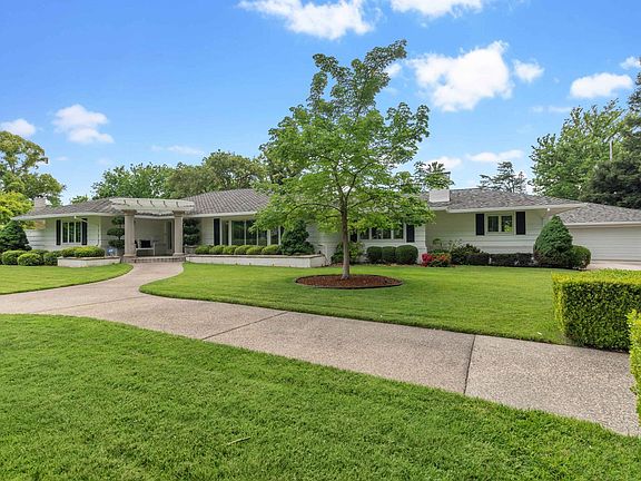 5th image of 400 Crocker Rd