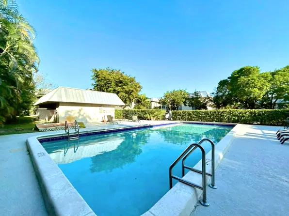 2960 Riverside Drive #113-2, Coral Springs, FL 33065