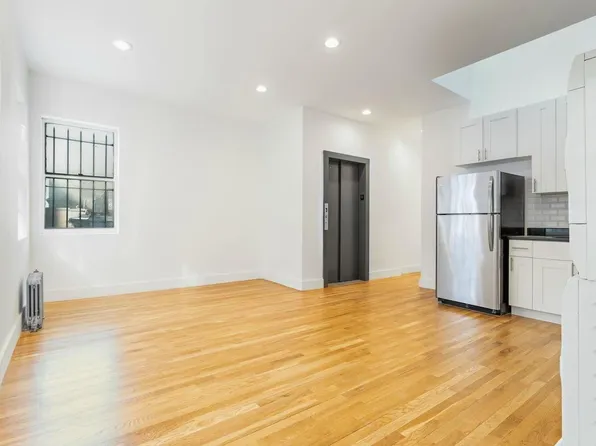 125 West 72nd Street image 1 of 6