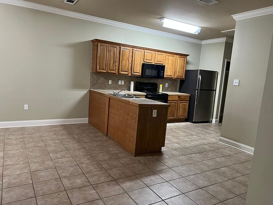 8835 Old Hermitage Pkwy Baton Rouge LA Zillow