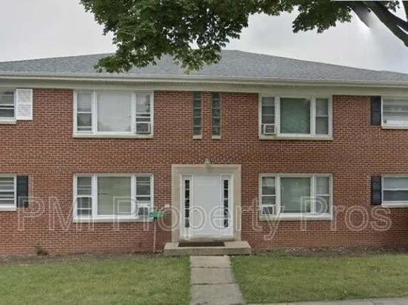 3800 N 76th St #4, Milwaukee, WI 53222