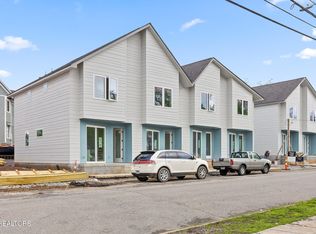 105 E Oldham Ave #101, Knoxville, TN 37917