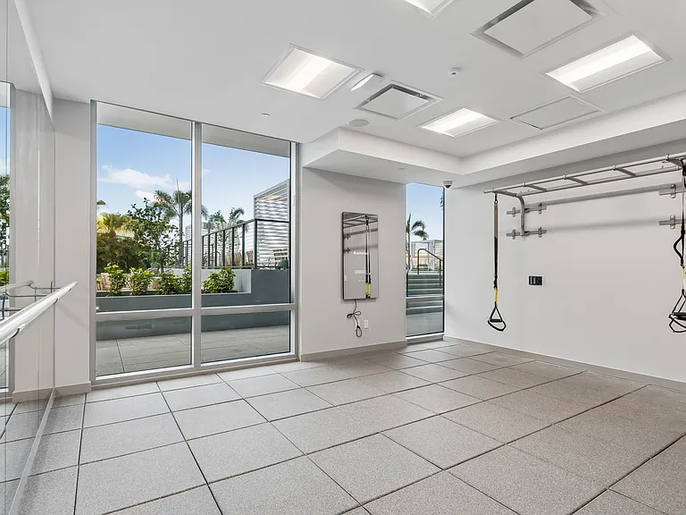 400 Central Ave #2102 — Photo 45