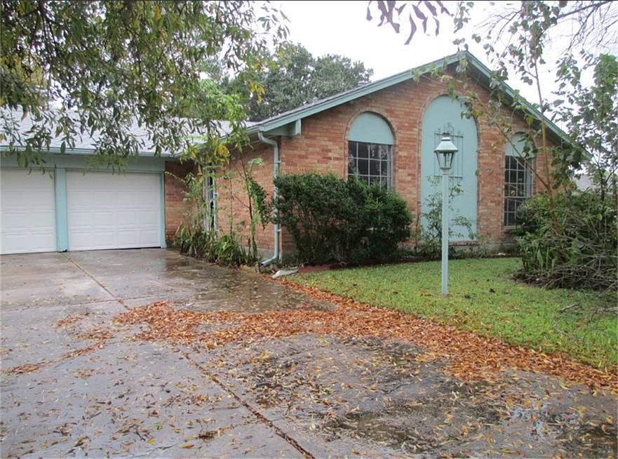 1st image of 13110 Woodington Dr