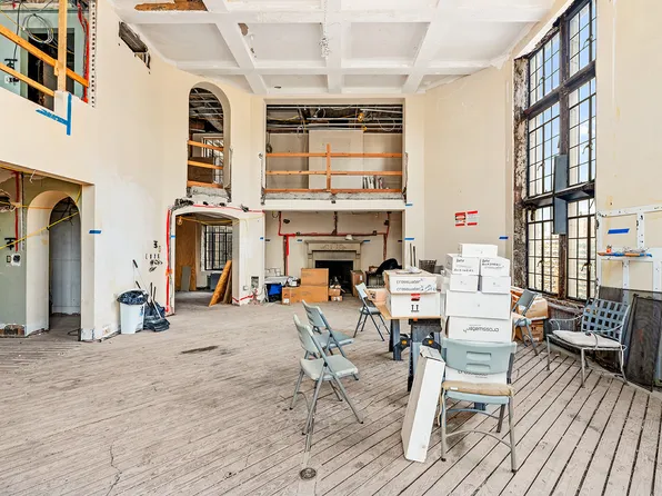 5 Tudor City Place image 4 of 23