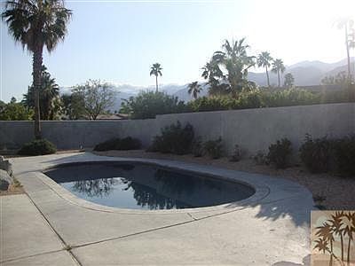 3rd image of 475 N Cerritos Dr