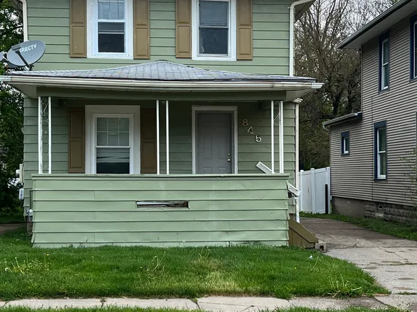845 Baker St, Lansing, MI 48910