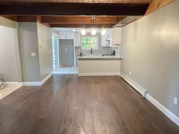 32 Heritage Dr, Bourne, MA 02532