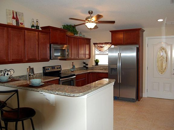 4th image of 2208 Hawks Cove Cir