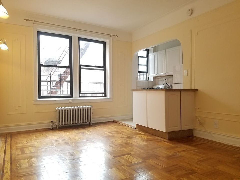 1st image of 4115 45th St APT 6C
