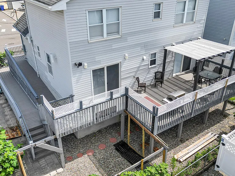 117 Harding Ave — Photo 23