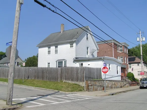 262 Anthony St, Fall River, MA 02721