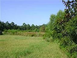 2nd image of 1962 Lakeview Point Rd