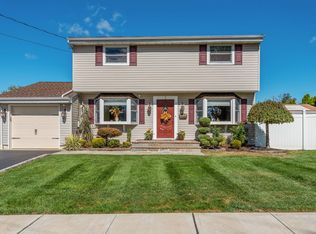 2 Louis St, Old Bridge, NJ 08857