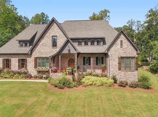 3716 Locksley Dr, Mountain Brook, AL 35223