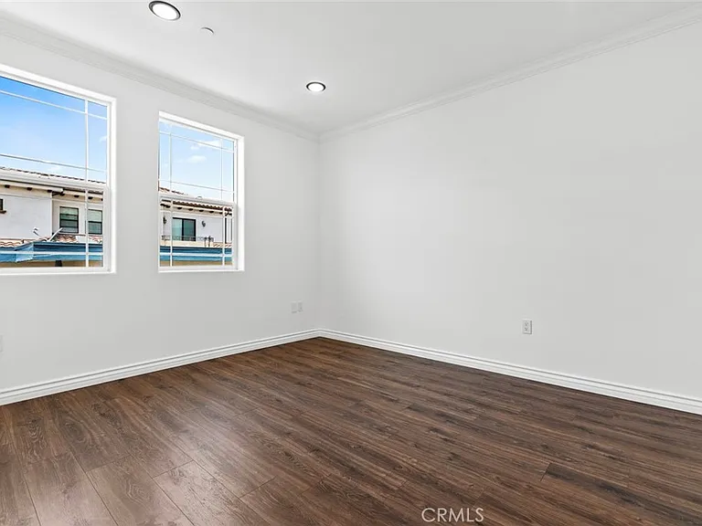333 Milford St #105 — Photo 30