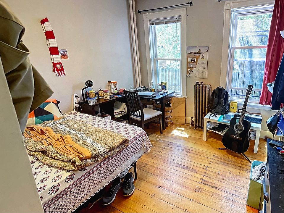 2nd image of 380 Washington St #1N