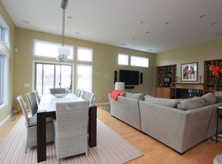 72 Charlotte Dr, Warwick, RI 02818