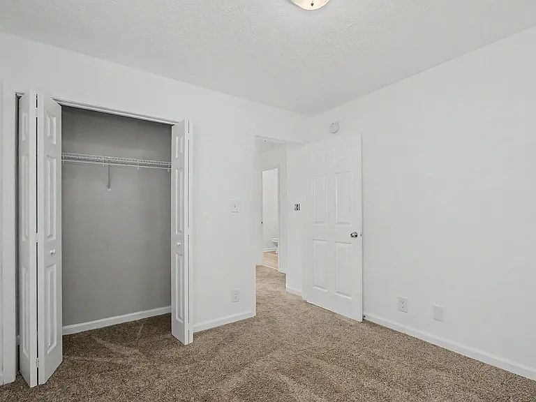 1371 Constitution Dr — Photo 32