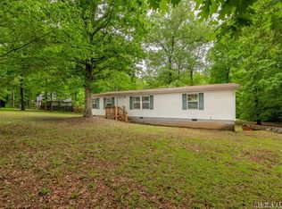 432 Beechwood Dr, Bracey, VA 23919