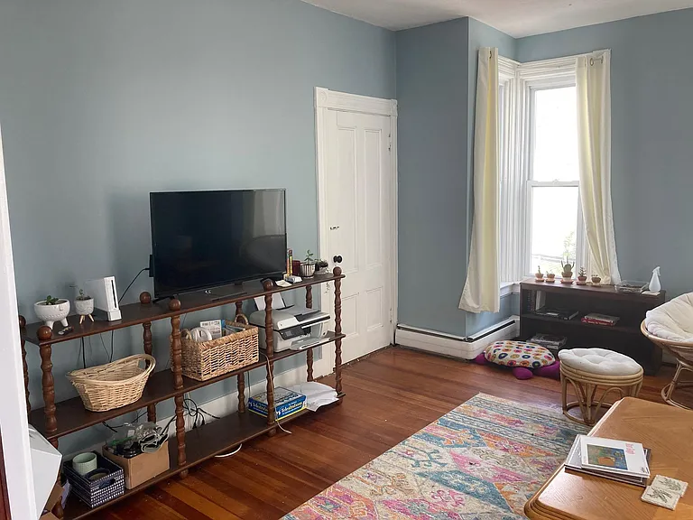 30 Violet St — Photo 8