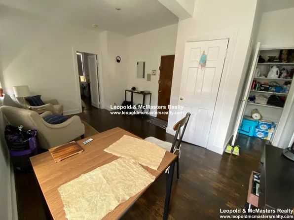 Garden - Grove St Apartments