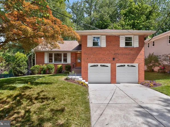 3521 Glenmoor Dr, Chevy Chase, MD 20815