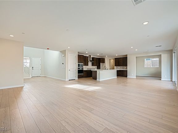 2nd image of 10474 Vanhoy Crest Ave