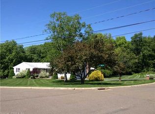 3 Fern Ct, Branford, CT 06405