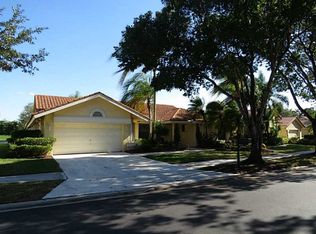 1890 Lakeshore Dr, Weston, FL 33326