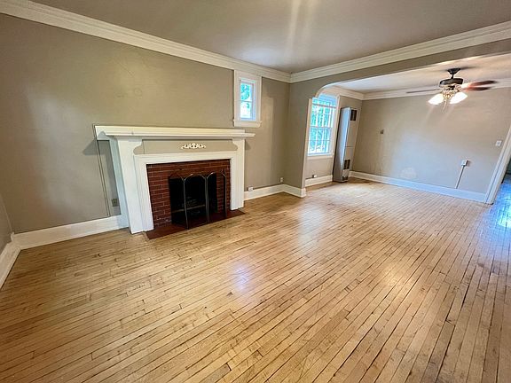 2nd image of 127 Wyoming Ave APT 3