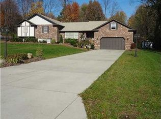 467 Falls Ave, New Castle, PA 16105