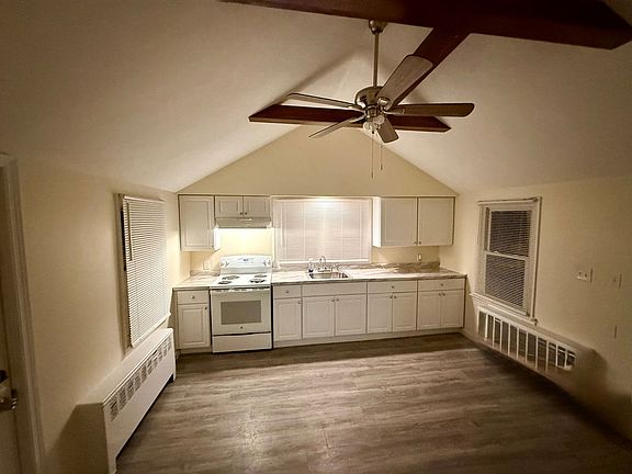 2nd image of 203 Berkshire Dr