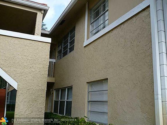 2nd image of 838 Twin Lakes Dr #19