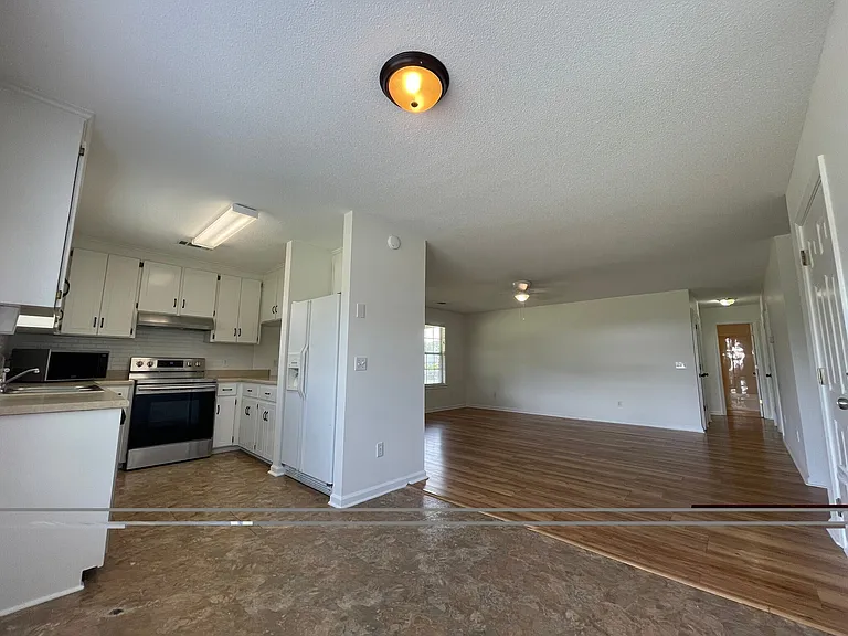 119 Blake Dr — Photo 6